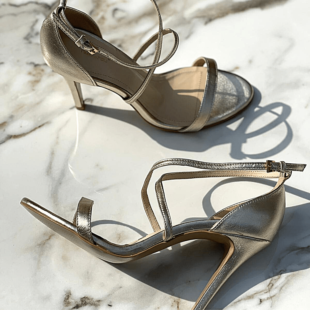 Silver strappy 2025 sandals for wedding