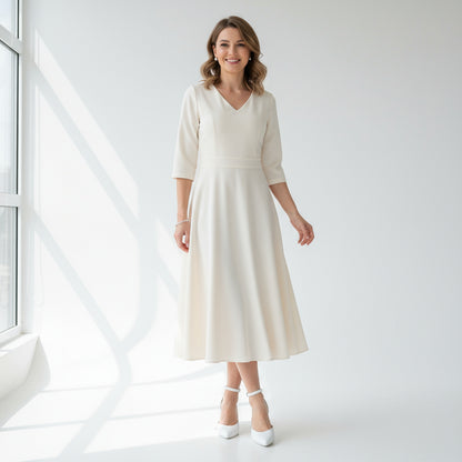 Petite wedding sandals in white leather with a crystal