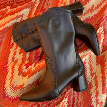 Block heel ladies cowboy boots in black leather