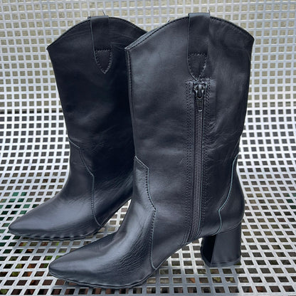 Small size western boots in black leather