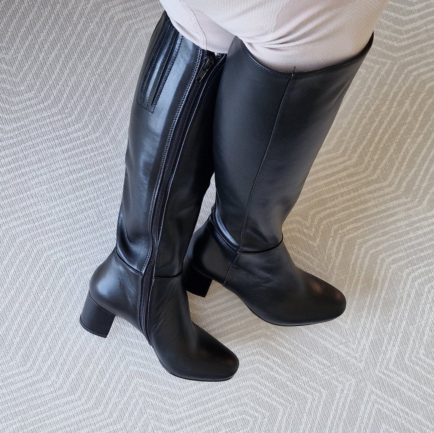 Mid heel black leather boots