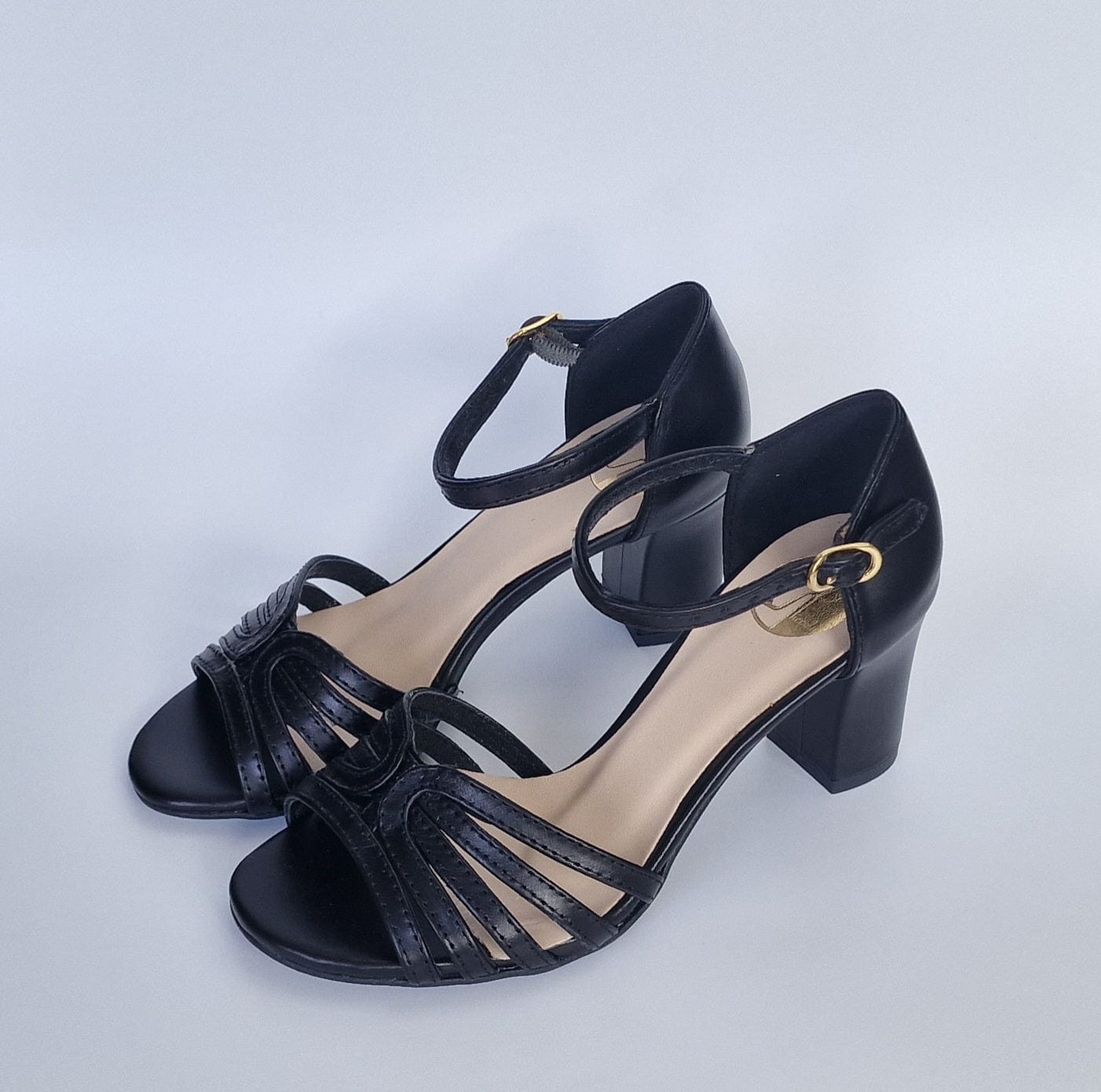 Black leather block heel small size ladies sandals