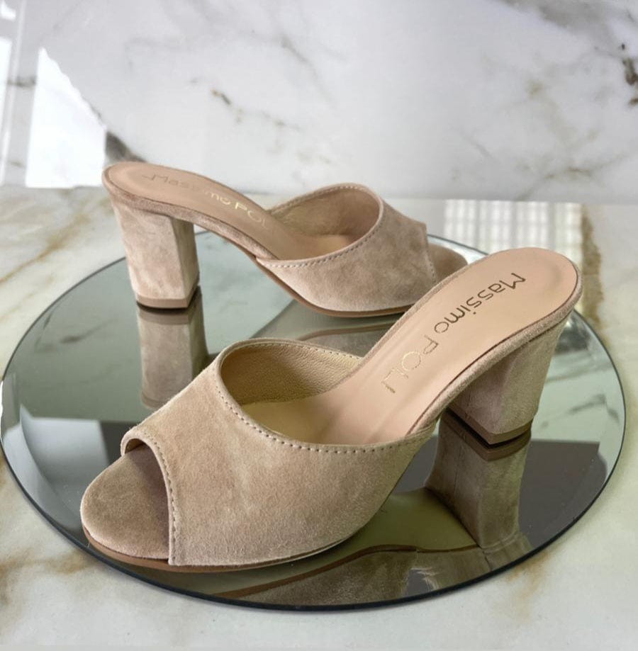Nude leather small size ladies mules