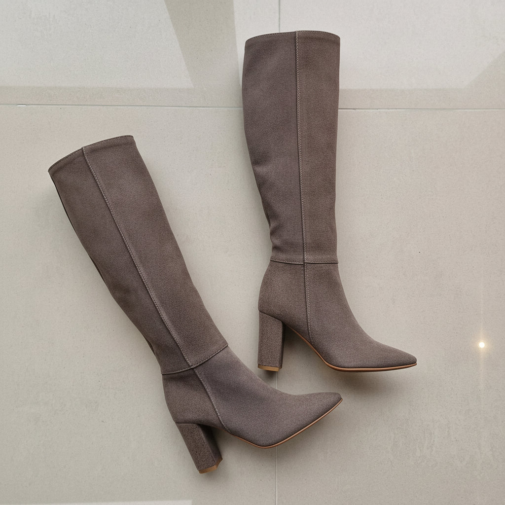 air of FLOY petite knee boots in beige,