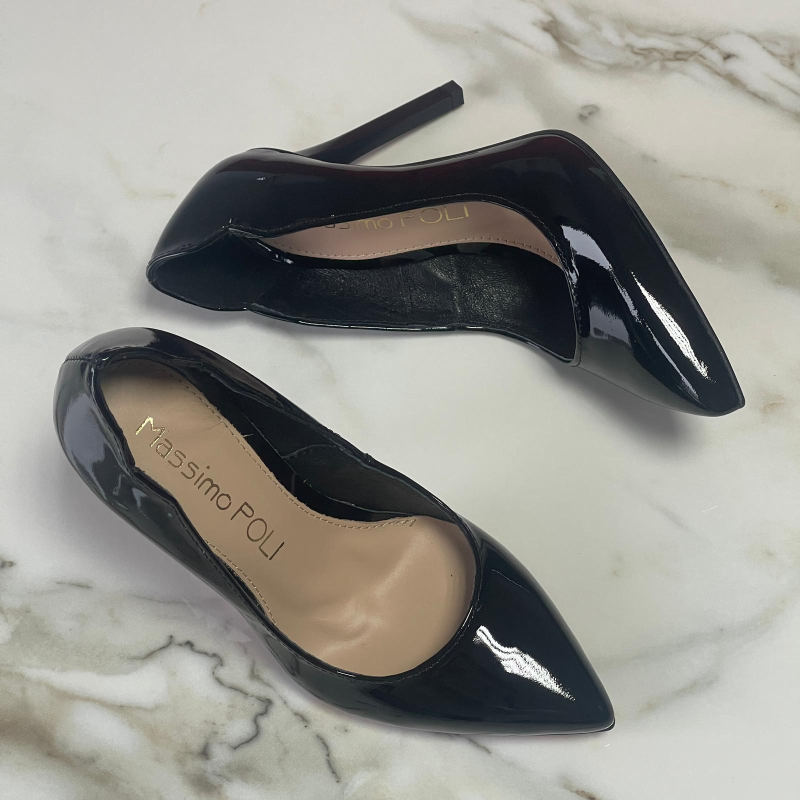 Black sole patent leather high heels