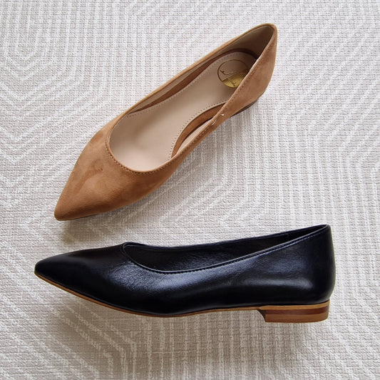Pointed toe petite ballerina shoes in tan and black leather