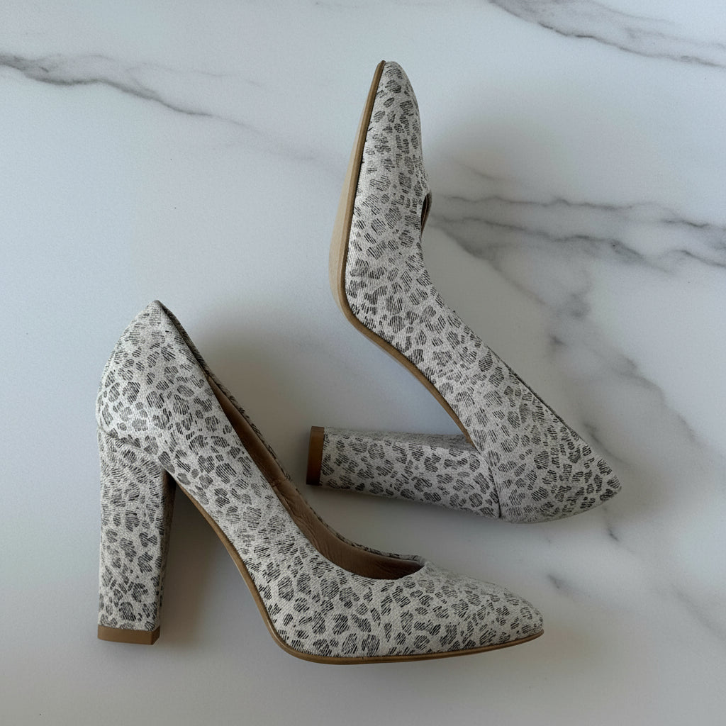 Beige court heels for petites with bold panther print, 8.5cm block heel, and leather inner
