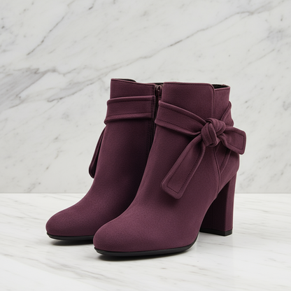 Petite ankle boots with a decorative bow in burgundy suede