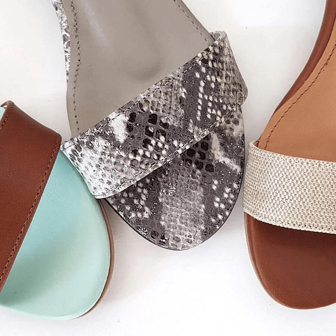 Open toe flat sandals in summer colours