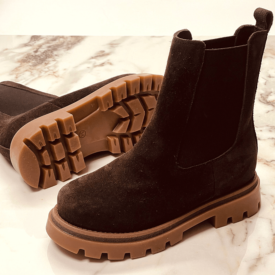 Brown suede chunky sole ladies pull up stomper boots