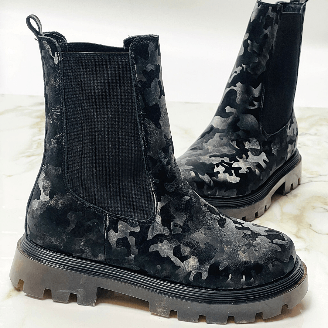 Camouflage style ladies stomper boots