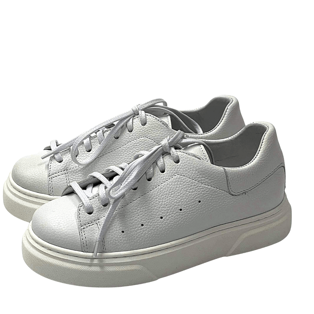 Small size white leather sneaker shoes