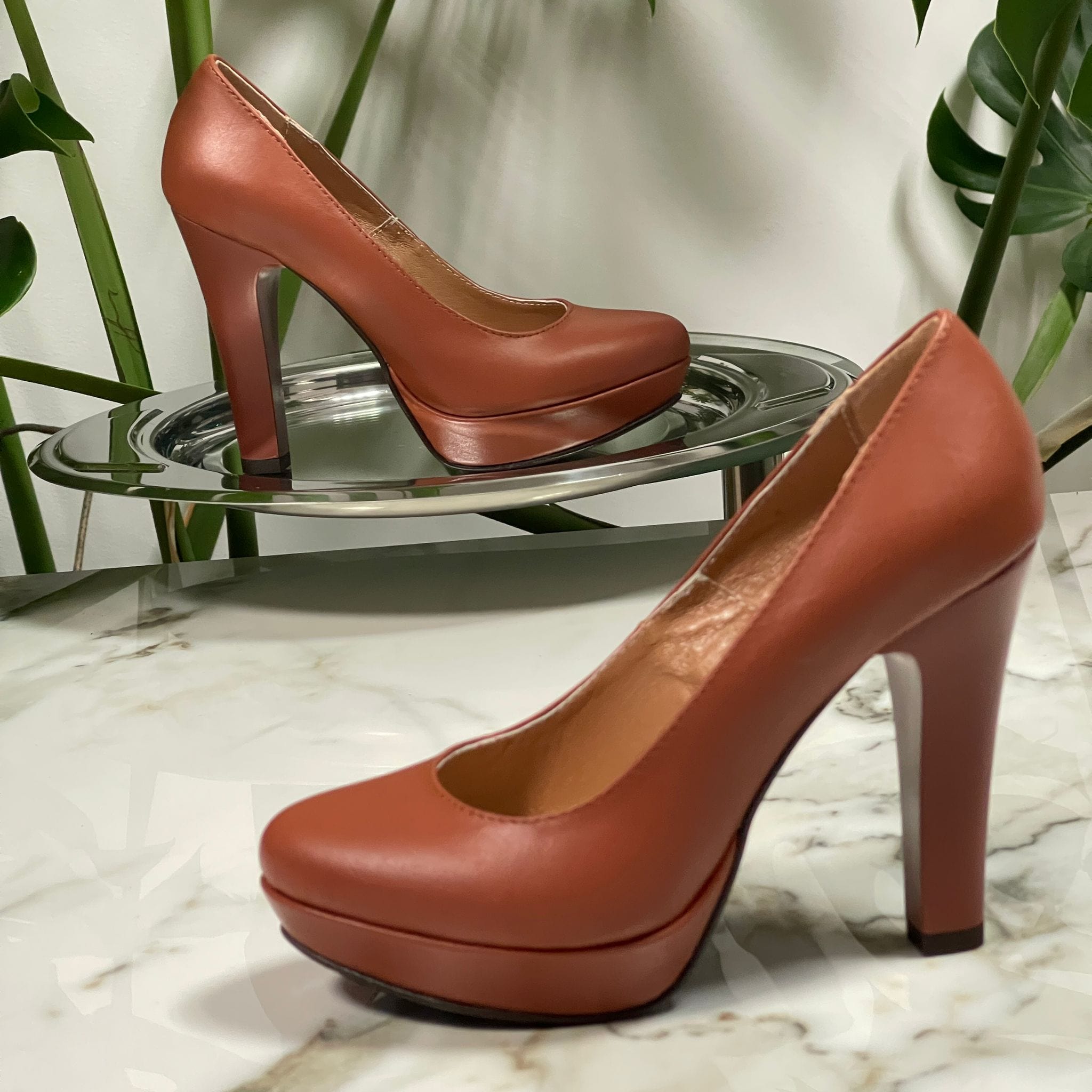 Women heel and platform sandals beige leather | Summer 2023