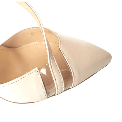 Pointed toe court heels in nude leather