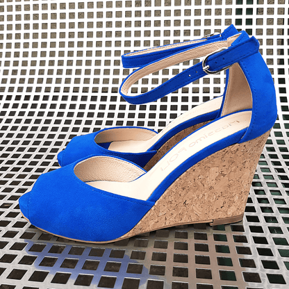 Petite wedge sandals in blue suede 