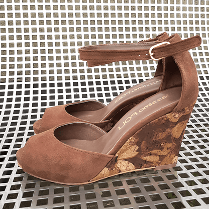 Petite wedge sandals in tan suede 