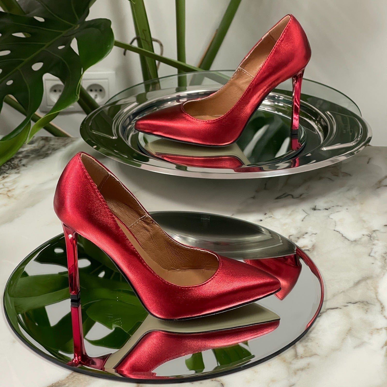 Metallic red leather petite court heels