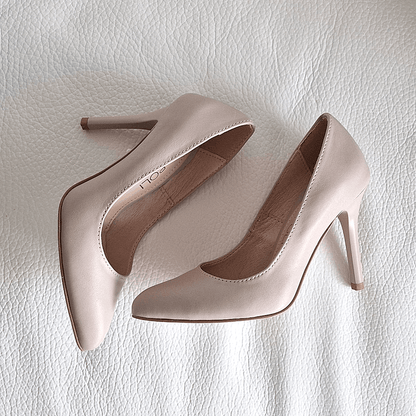 Beige leather petite size court heels