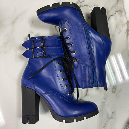 Small size ladies army boots in blue leather