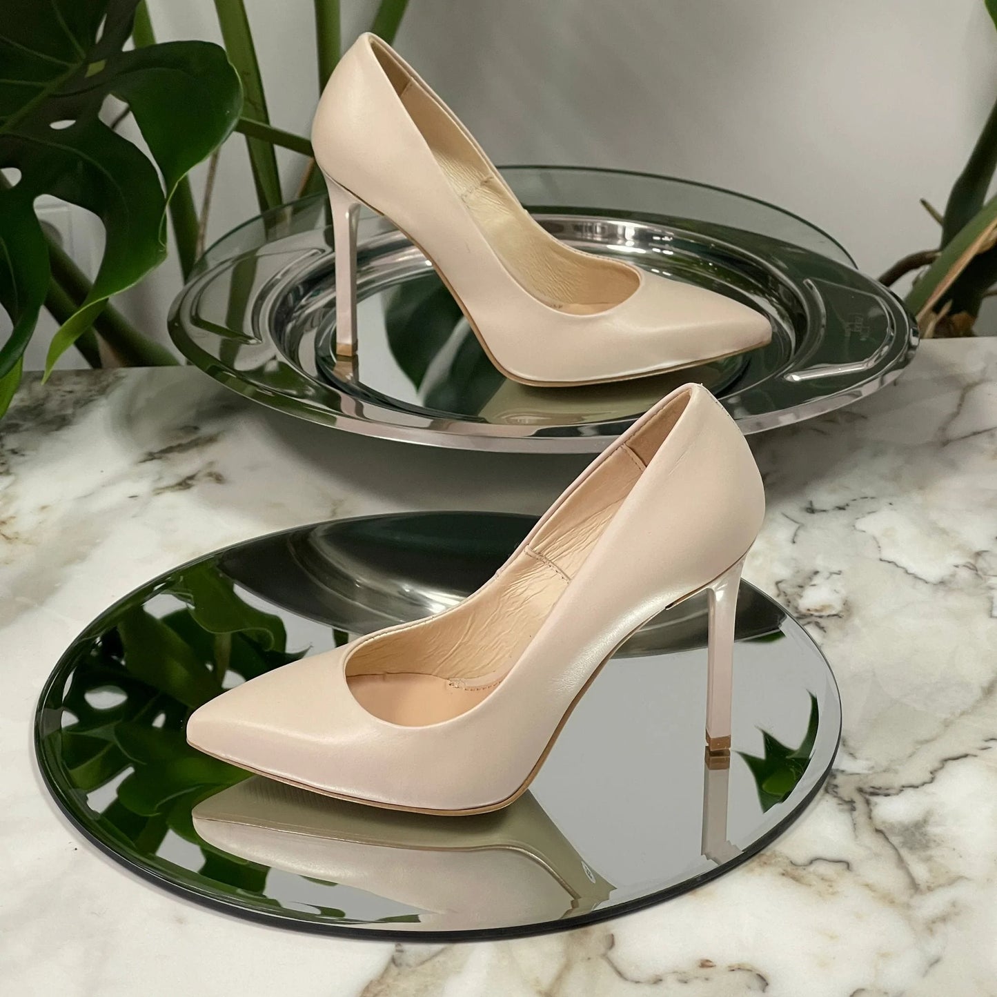 Pointed toe nude leather petite court shoes