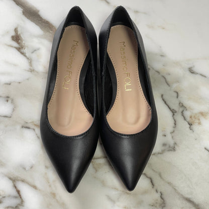 Pointed toe black leather ballerina shoes in small size